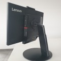 Komputer Lenovo FHD – widok z prawej strony gładka pokrywa