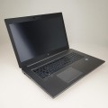 Laptop HP ZBook 17 G6 – ujęcie z lewej strony z portami wideo i audio