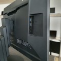 EIZO – tył monitora ze złączami wideo i zasilania