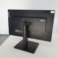 Lenovo – ujęcie z lewej strony z przyciskami OSD