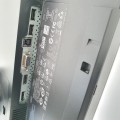 Monitor Lenovo – tylna część obudowy ze złączami HDMI i DisplayPort