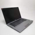 Dell Latitude 5410 – przód laptopa rozłożony ekran i blok klawiszy