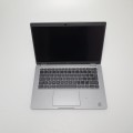 Dell Latitude 5420 – dolna część obudowy z gumowymi nóżkami