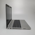 Laptop HP ProBook 450 G6 – po lewej stronie z gniazdami USB i wentylacją