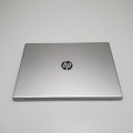 Laptop HP ProBook 450 G6 – prawa strona obudowy ze złączami i złączem zasilacza
