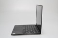 Dell XPS 13 7390 – prawa strona laptopa z portami i złączem zasilacza