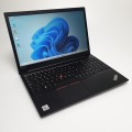 Lenovo ThinkPad E15 1Gen – widok z przodu otwarty ekran i klawisze funkcyjne