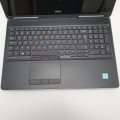 Dell Precision 7520 – klawiatura z pełnym blokiem cyfr