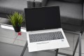 HP EliteBook 850 G6 – lewa strona laptopa z dostępem do portów i gniazdem słuchawkowym