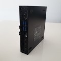 Dell 7070 – od przodu z napędem optycznym
