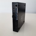 Dell 7050 – lewy bok obudowy z otworami wentylacji