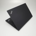 Lenovo ThinkPad T590 – lewy bok obudowy z gniazdami i gniazdem słuchawkowym