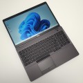 Dell Latitude 5500 – z oryginalnym zasilaczem w pełnym zestawie