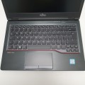 Laptop Fujitsu LifeBook U729 – klawiatura biznesowa ergonomiczna