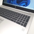 HP EliteBook 850 G6 – lewa krawędź obudowy z dostępem do portów i wejściem zasilania