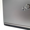 Laptop Fujitsu LifeBook E756 – klapa zbliżenie