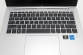 Laptop HP EliteBook 840 G10 – od spodu z gumowymi nóżkami
