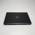 Laptop Dell Latitude 5490 – widok z przodu otwarty ekran i klawiatura