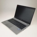 HP EliteBook 840 G5 – zestaw z zasilaczem przygotowany do startu