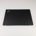 Laptop Lenovo ThinkPad T14 Gen – widok z przodu z otwartą klapą matrycy ekran i klawisze funkcyjne
