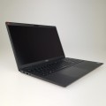 Laptop Dell Latitude 3520 – klawiatura z osobnym blokiem cyfr