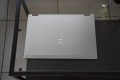HP – lewy bok ze złączami i gniazdem słuchawkowym