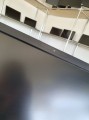 HP E231 – z przodu smukła ramka ekranu