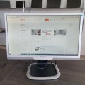 Philips – po lewej stronie z mocowaniem ekranu