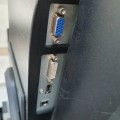 Monitor Philips – profil obudowy z stopką stabilizującą