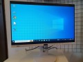 Monitor Fujitsu P24W-8 – tylna część obudowy ze złączami HDMI i DisplayPort