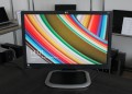 Monitor HP L2245w – od przodu ekran i logo producenta