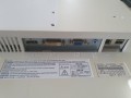 Monitor NEC E232WMI – zbliżenie na złącza do komputera i laptopa
