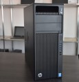 PC HP – widok z przodu z napędem i USB