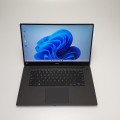 Dell Precision 5510 – zamknięta klapa, klapa górna z logo producenta