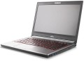 Fujitsu LifeBook E736 – laptop biznesowy 13,3 cala, widok z przodu