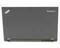 Laptop Lenovo ThinkPad T540p – ujęcie z prawej strony z gniazdami USB do podłączenia akcesoriów