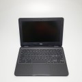 Laptop Dell – spodnia część z dostępem do dysku