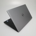 Dell Precision 5520 – lewy bok obudowy z portami i gniazdem audio jack