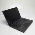 Laptop Dell Latitude 5300 – klawiatura laptopa wyspowa