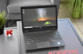 Laptop Fujitsu LifeBook U728 – spodnia część z gumowymi nóżkami