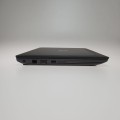 HP ZBook 15 G3 – z przodu otwarty ekran i blok klawiszy