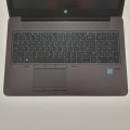 HP ZBook 15 G3 – od spodu z dostępem do dysku
