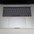 Apple MacBook Pro A1707 – gładzik i podpórka z gestami multitouch