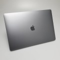 Apple MacBook Pro A1707 – klawiatura wyspowa z układem QWERTY