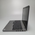 Laptop Dell Latitude 5511 – lewa strona laptopa z portami i wejściem zasilania
