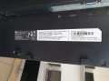 Monitor HP E242 – lewa krawędź monitora z mocowaniem ekranu