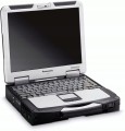 Panasonic – przód laptopa rozłożony wyświetlacz i klawisze