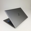 Laptop HP ZBook Firefly 15 – lewy bok obudowy z portami USB do peryferiów