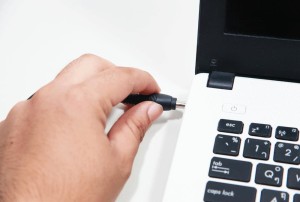 Usługa: Naprawa układu zasilania -  Laptop
