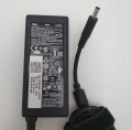Dell 19 – widok z boku grubość zasilacza